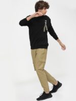 brown-cargo-pants-for-everyday-style-and-functionality